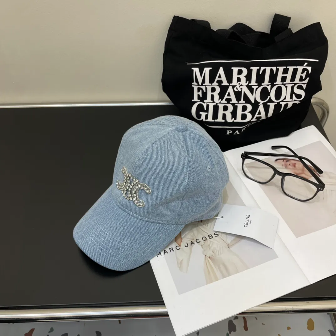 P76 CELINE·Celine's new Arc de Triomphe baseball cap 🧢 Top version 👍 Customized washed denim fabric, super textured! Arc de Triomphe crystal diamond pattern, can be worn by men and women, adjustable