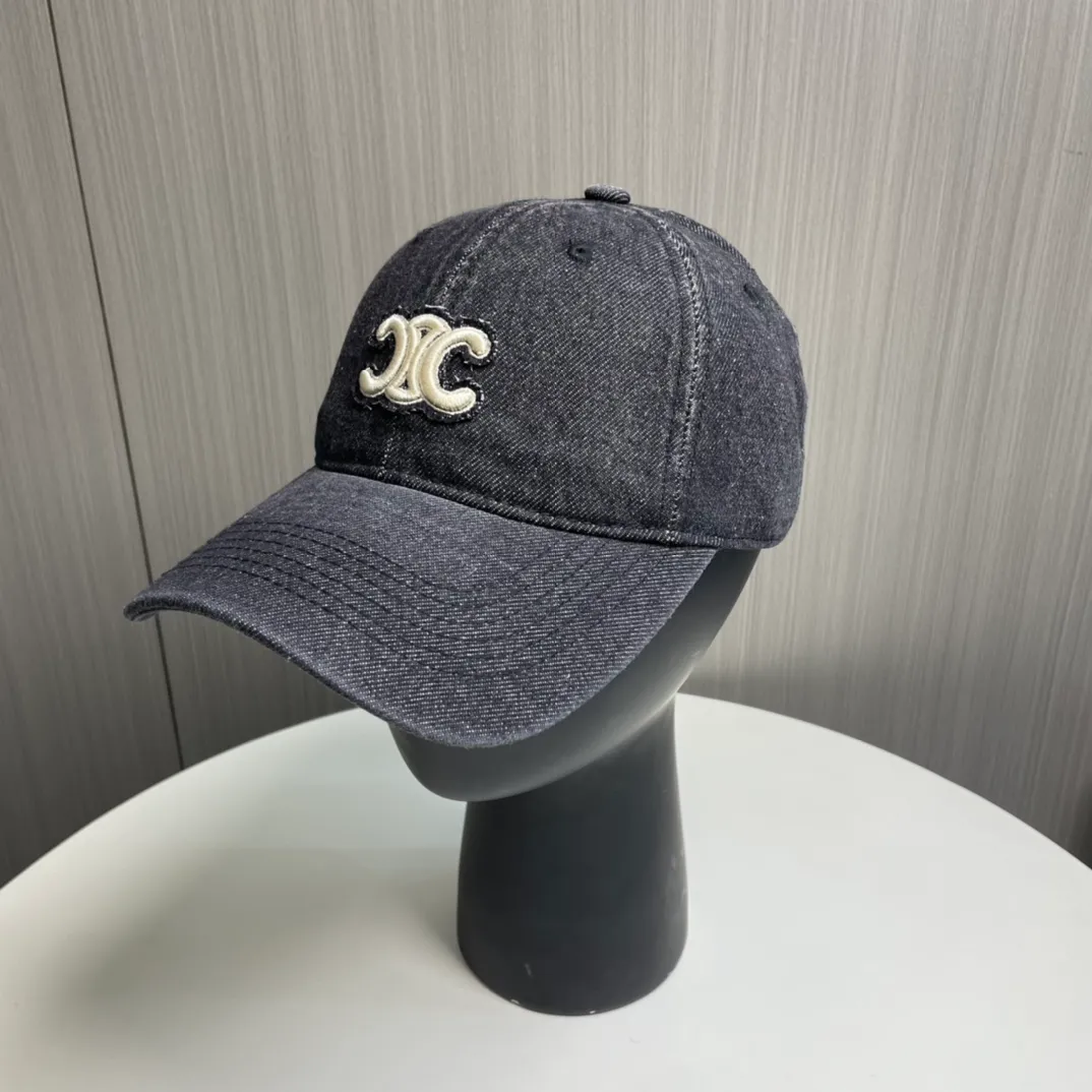 P60💛 Comes with dust bag [CELINE Celine] new denim baseball cap🧢, a must-have and easy to match when going out, hurry up and get it!