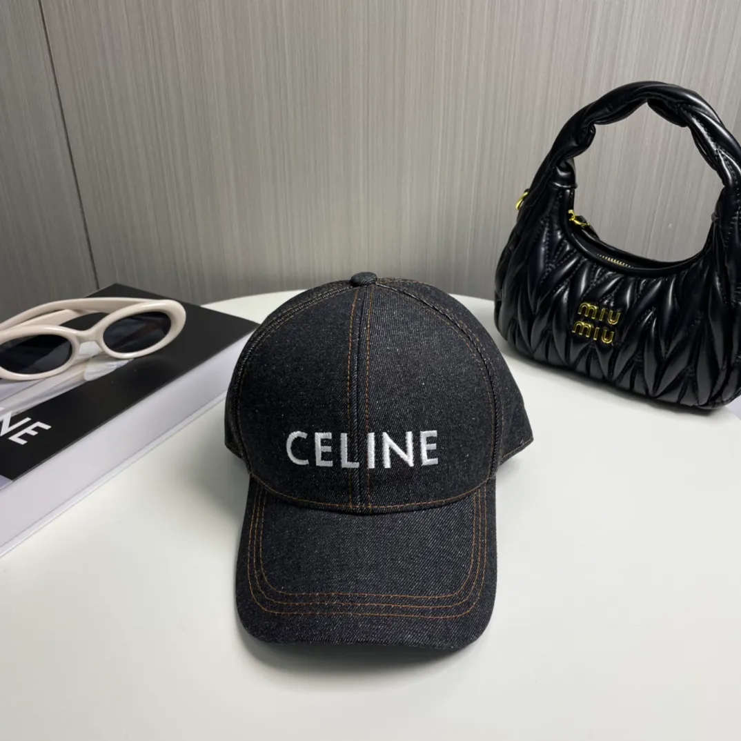 P66 comes with dust bag, CELINE new washed denim embroidered baseball cap🧢, the best quality, casual and elegant, simple and fashionable, you can compare it yourself