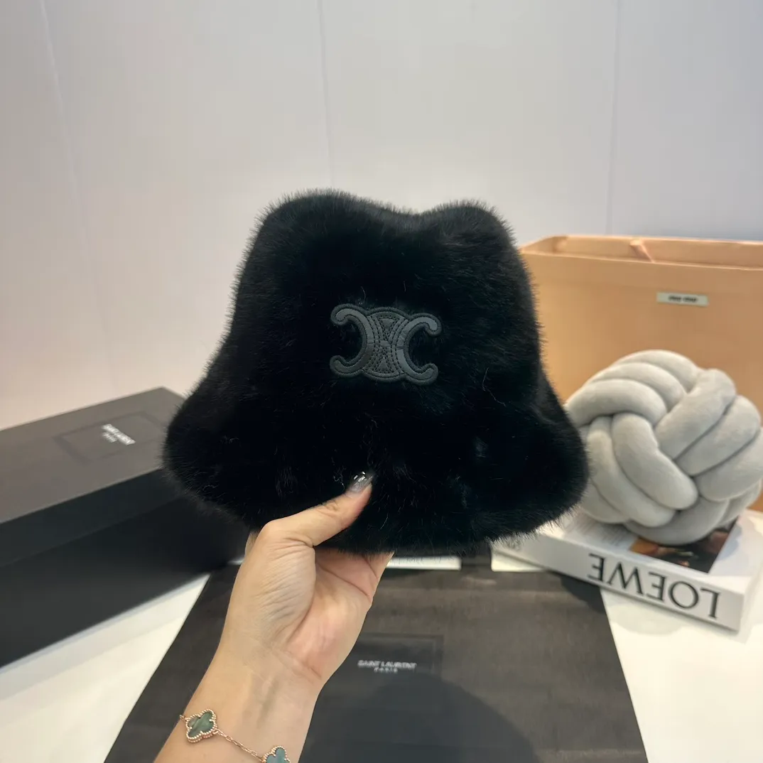 P70 Celine Celine* customized version of Arc de Triomphe mink hat women's bucket hat 2023 hot new style autumn and winter hat fisherman hat winter style