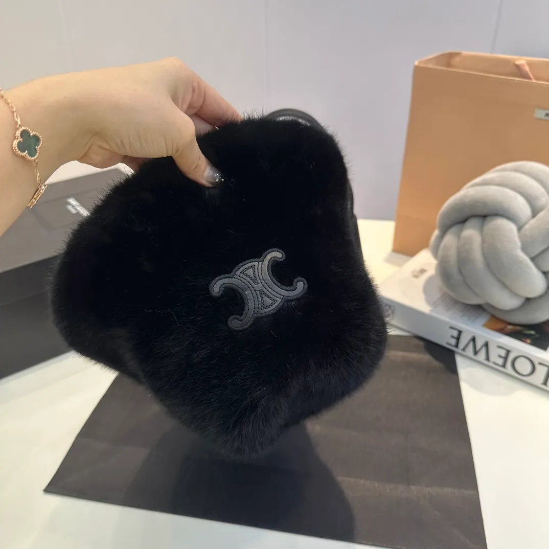 P70 Celine Celine* customized version of Arc de Triomphe mink hat women's bucket hat 2023 hot new style autumn and winter hat fisherman hat winter style