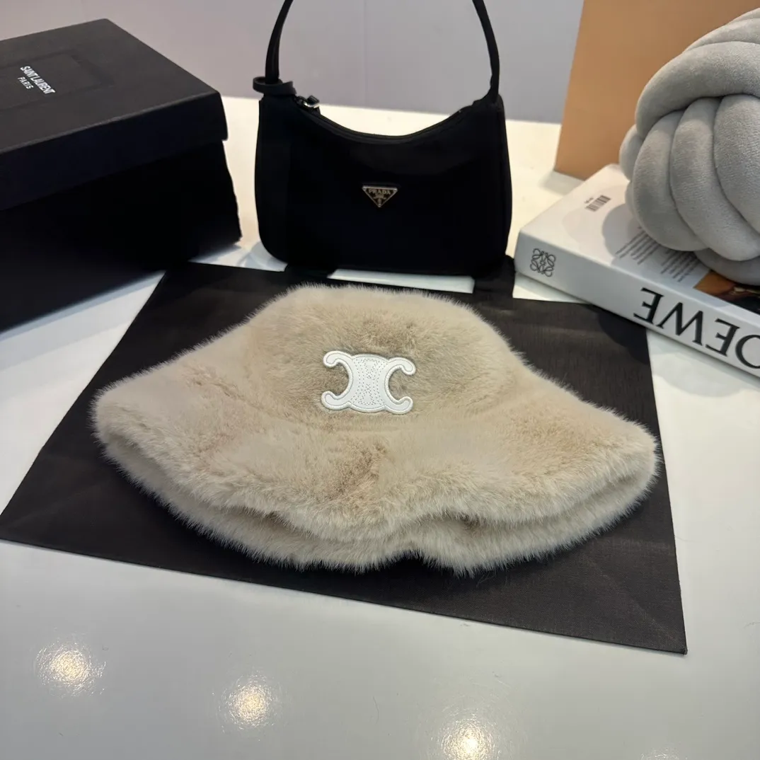 P70 Celine Celine* customized version of Arc de Triomphe mink hat women's bucket hat 2023 hot new style autumn and winter hat fisherman hat winter style