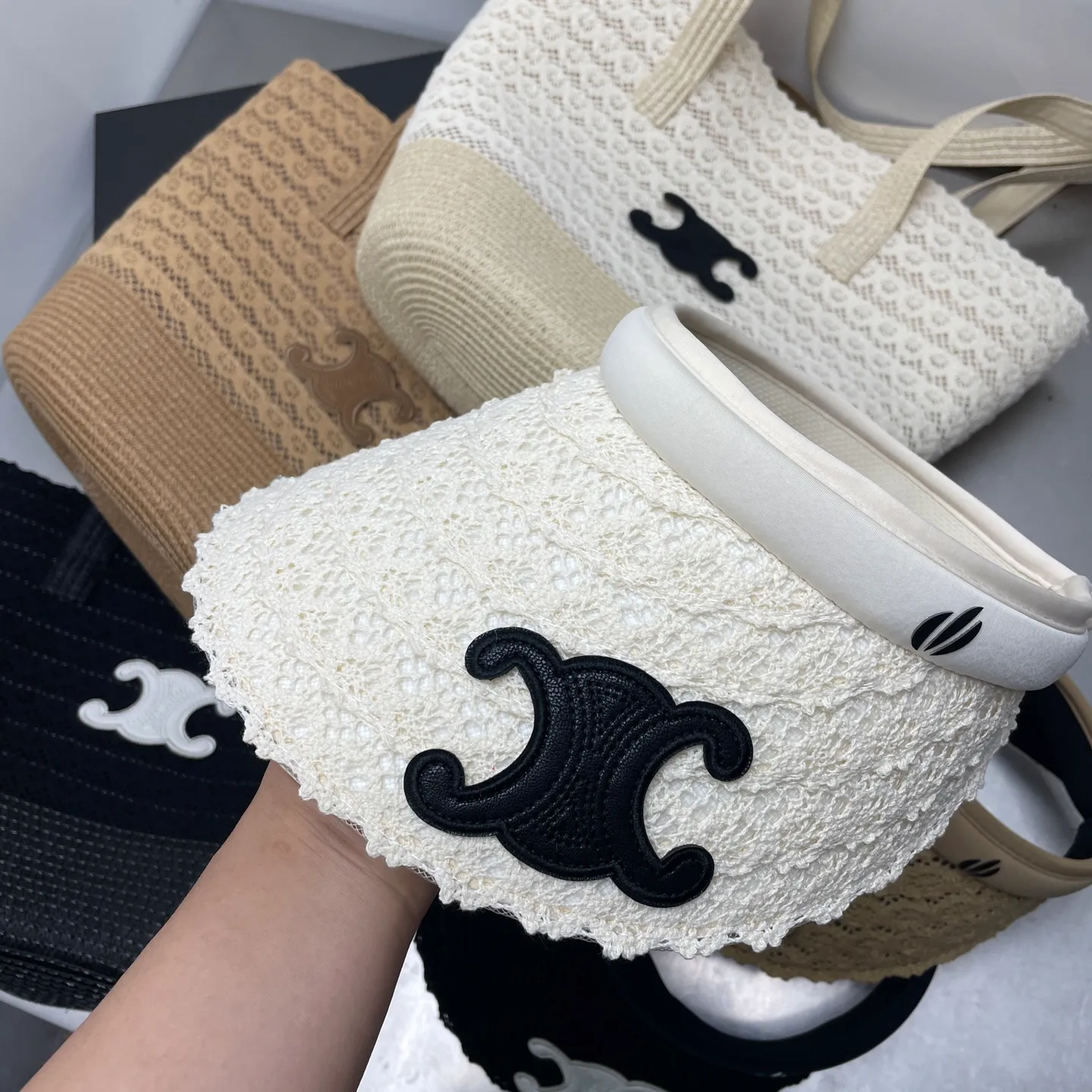 celine beach 🏖️Vacation style empty top hat bag