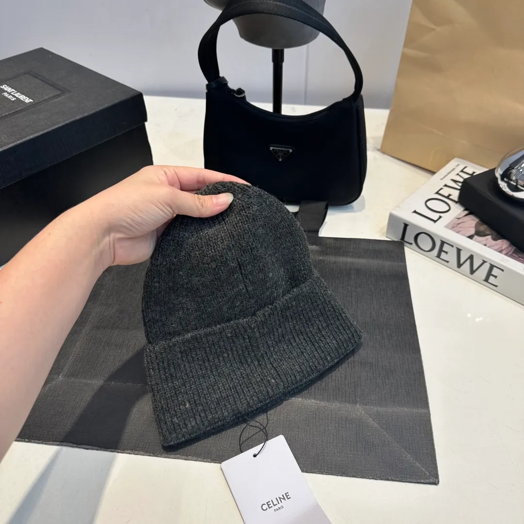 P60 Celine Celine 2025 autumn and winter new wool hat, knitted hat for men and women