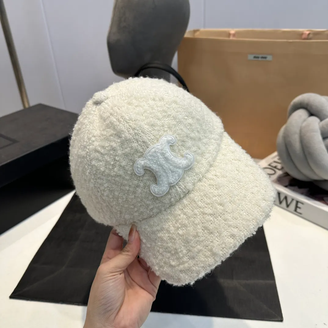 P70 CELINE Arc de Triomphe 2024 new wool 🦙 baseball cap, classic style, unisex