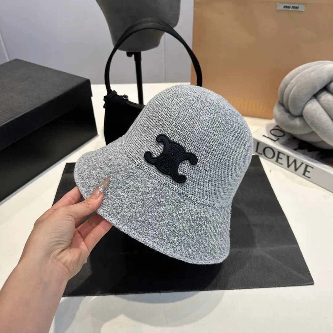 P70 Celine spring and summer style fisherman hat with hook, simple and elegant, head circumference 57cm