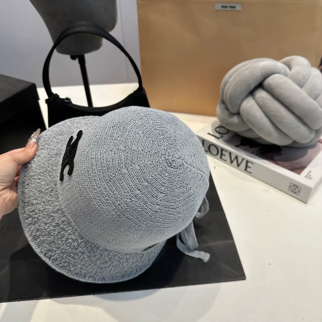 P70 Celine spring and summer style fisherman hat with hook, simple and elegant, head circumference 57cm