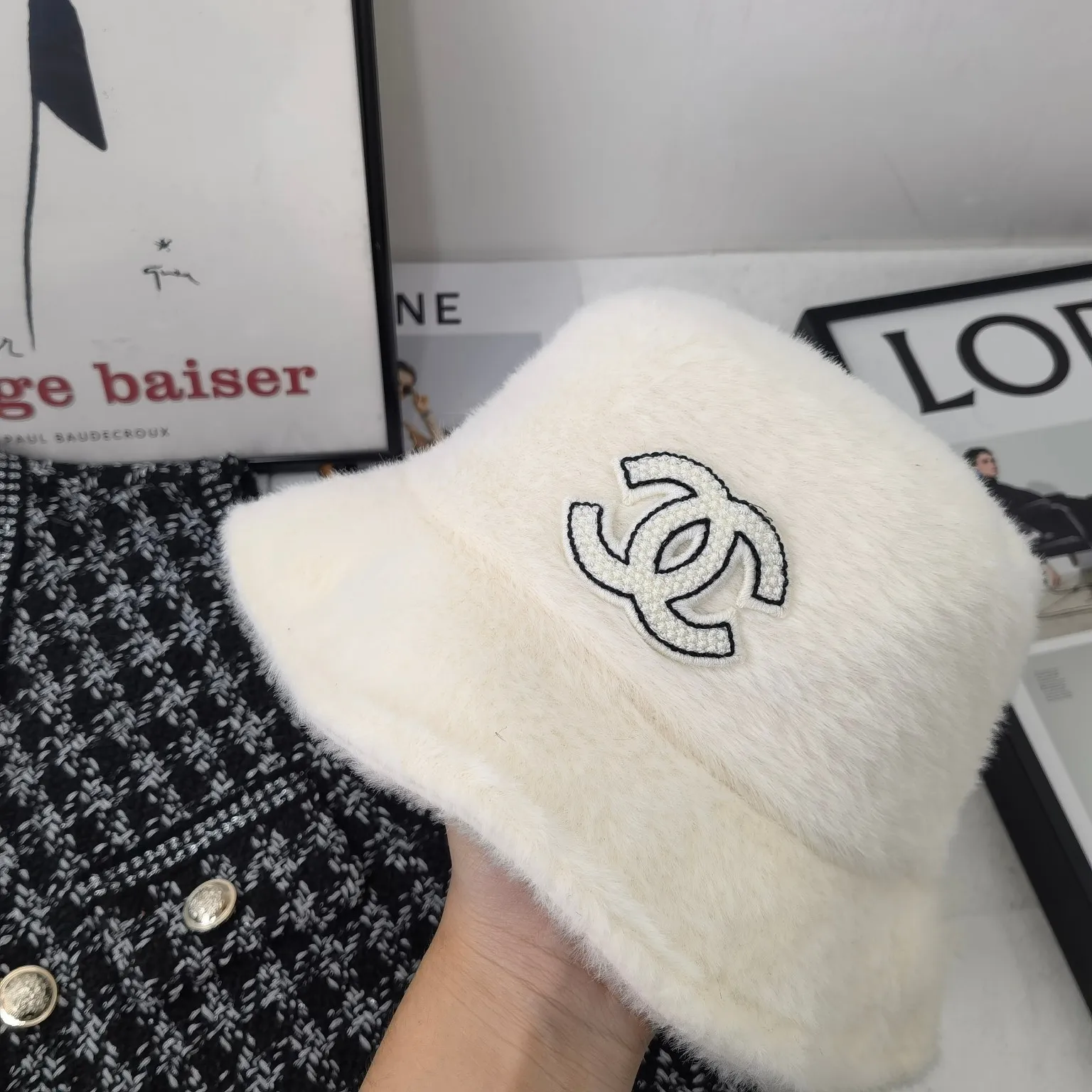 Special 🉐70💛 Comes with dust bag [CHANEL Chanel] 2022 autumn and winter new plush fisherman hat, small fragrance style big brand is out on the street, a must-have in autumn and winter