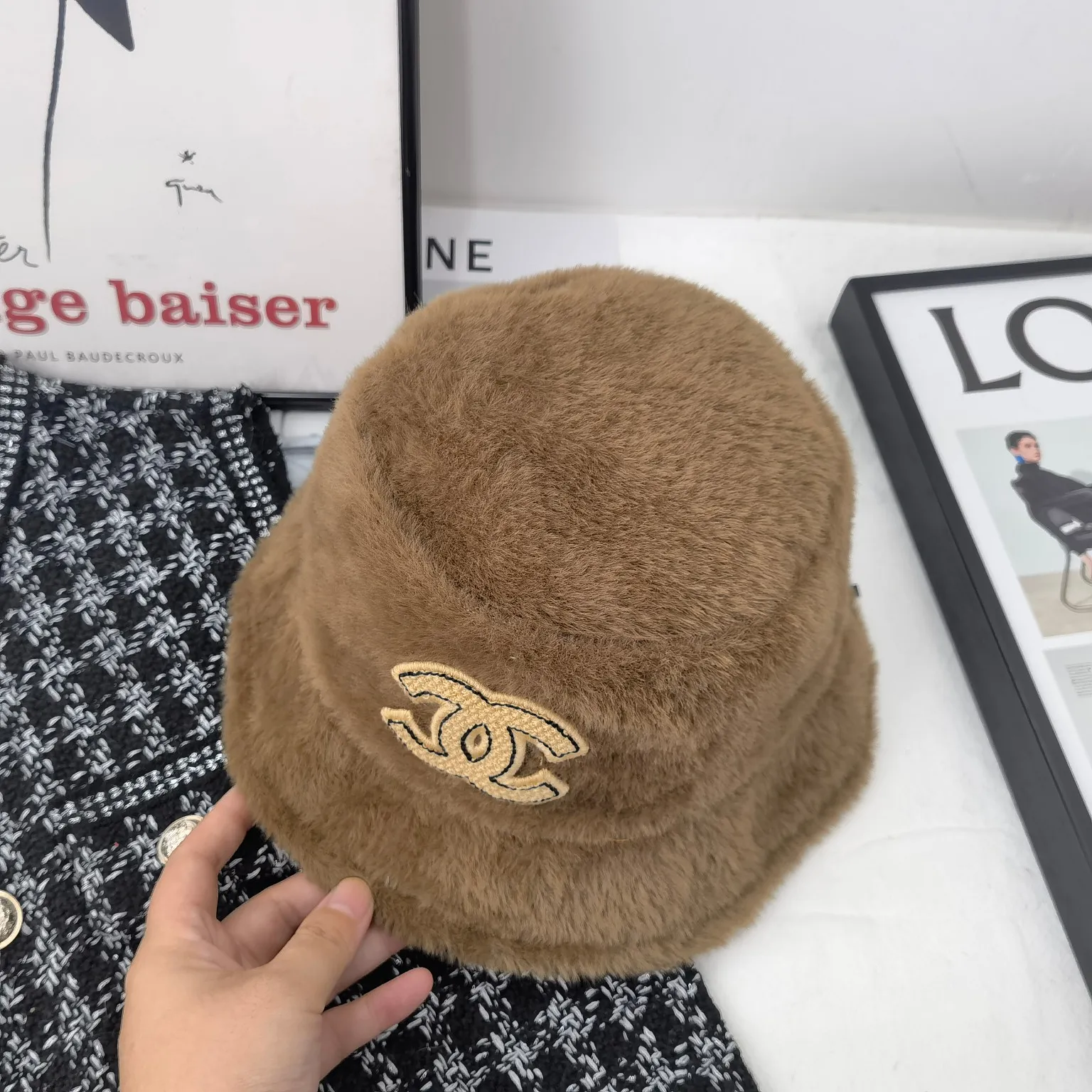 Special 🉐70💛 Comes with dust bag [CHANEL Chanel] 2022 autumn and winter new plush fisherman hat, small fragrance style big brand is out on the street, a must-have in autumn and winter