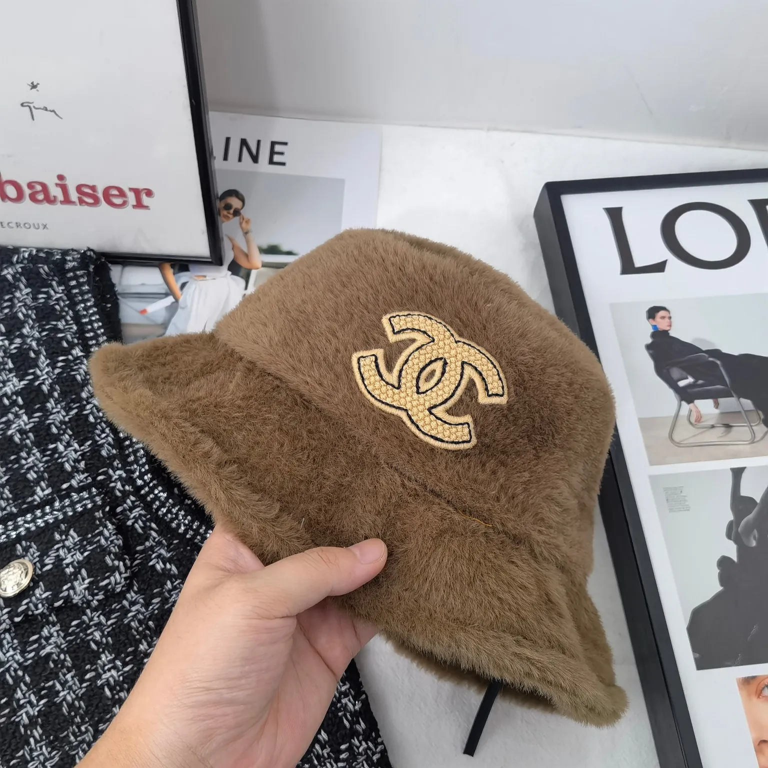 Special 🉐70💛 Comes with dust bag [CHANEL Chanel] 2022 autumn and winter new plush fisherman hat, small fragrance style big brand is out on the street, a must-have in autumn and winter