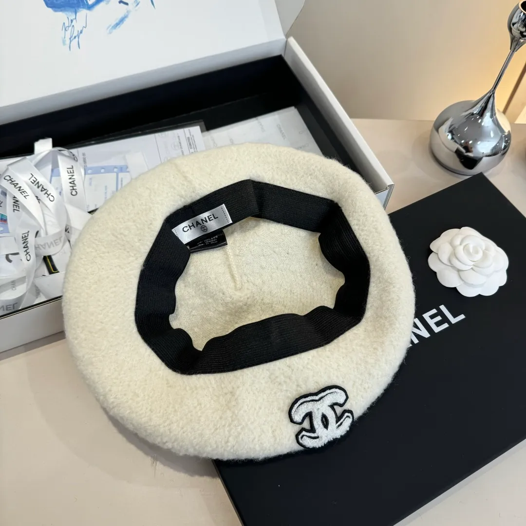 💰120¥ Chanel wool beret, pumpkin hat, 100% wool🦙 fabric, head circumference 57cm