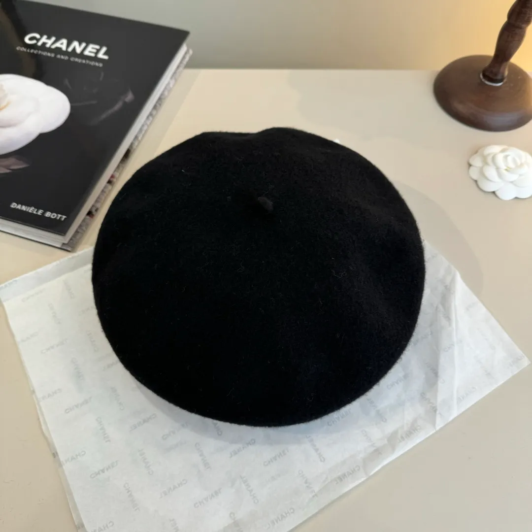 💰120¥ Chanel wool beret, pumpkin hat, 100% wool🦙 fabric, head circumference 57cm