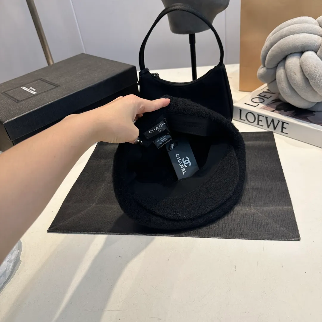 P80 Chanel Chanel retro Japanese milk silk octagonal hat women's versatile hollow fashion face-showing short-brimmed British pumpkin hat summer