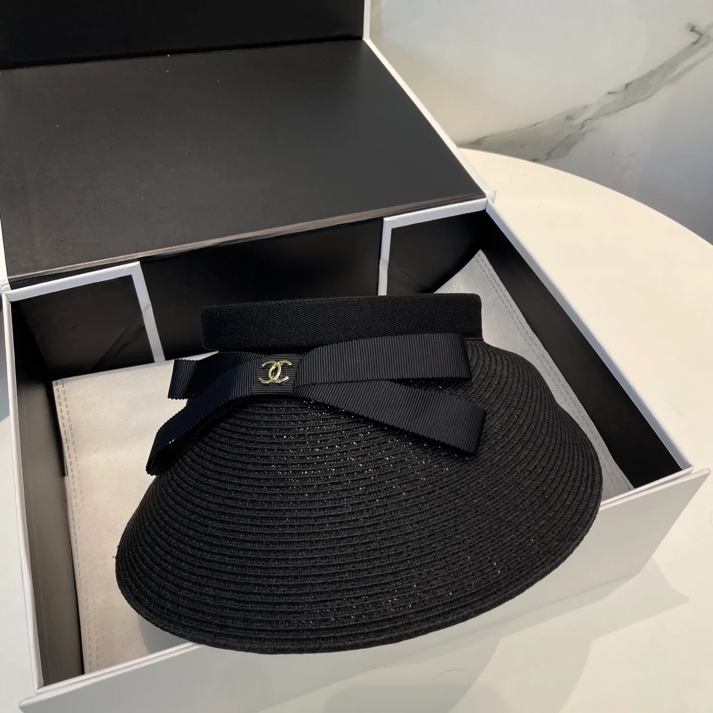 P80 Chanel empty top hat, advanced customization, lady style, attention to detail, sun protection and UV protection in summer, a must-have for travel, versatile and good-looking