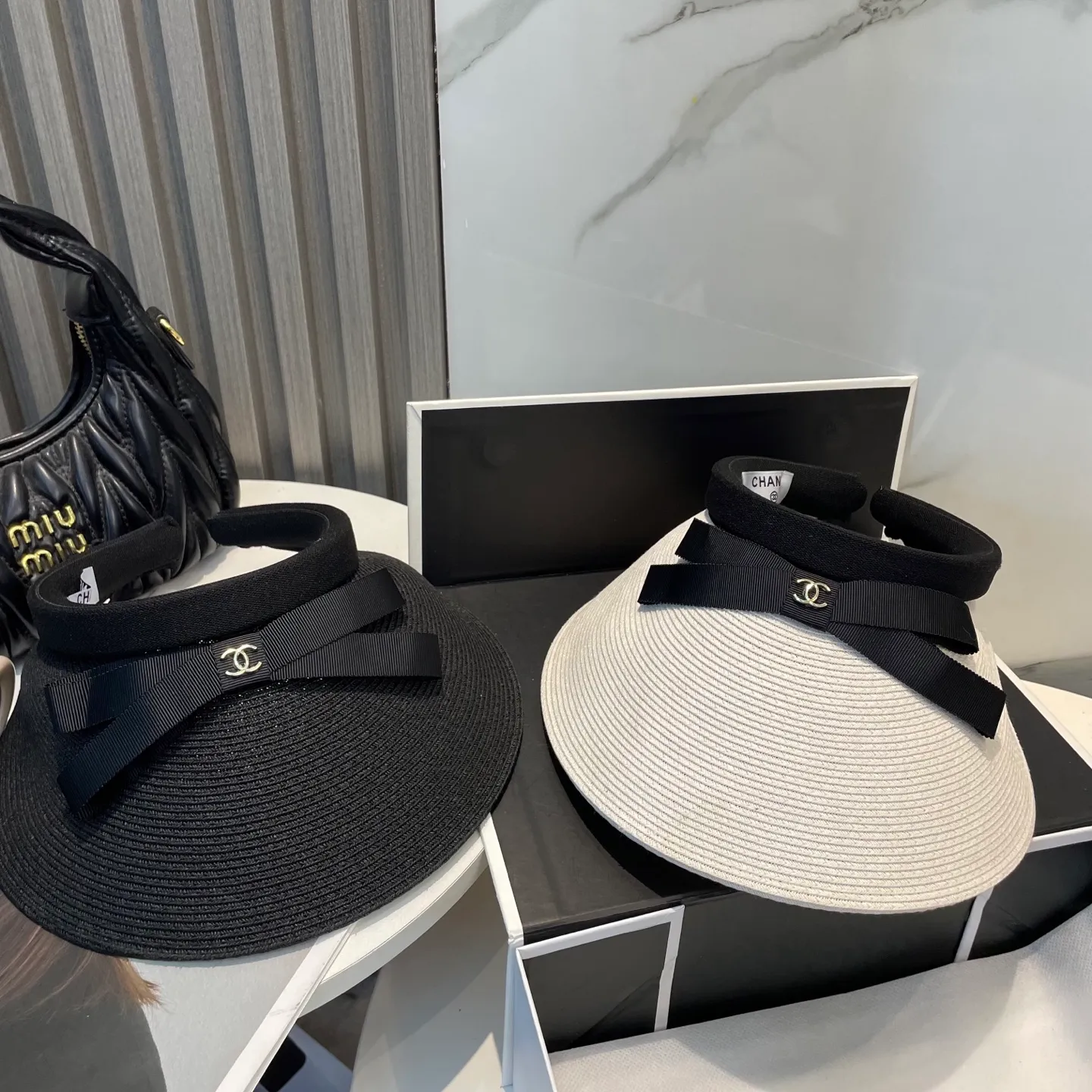 P80 Chanel empty top hat, advanced customization, lady style, attention to detail, sun protection and UV protection in summer, a must-have for travel, versatile and good-looking