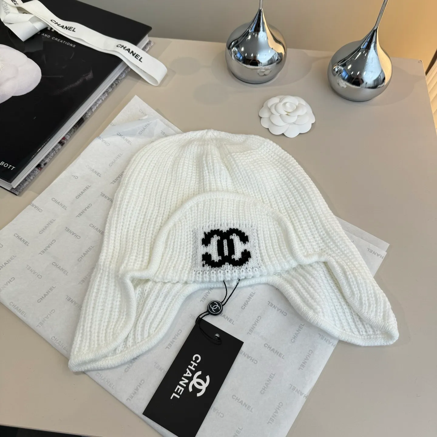 💰70¥ Chanel knitted beanie, ear protection hat