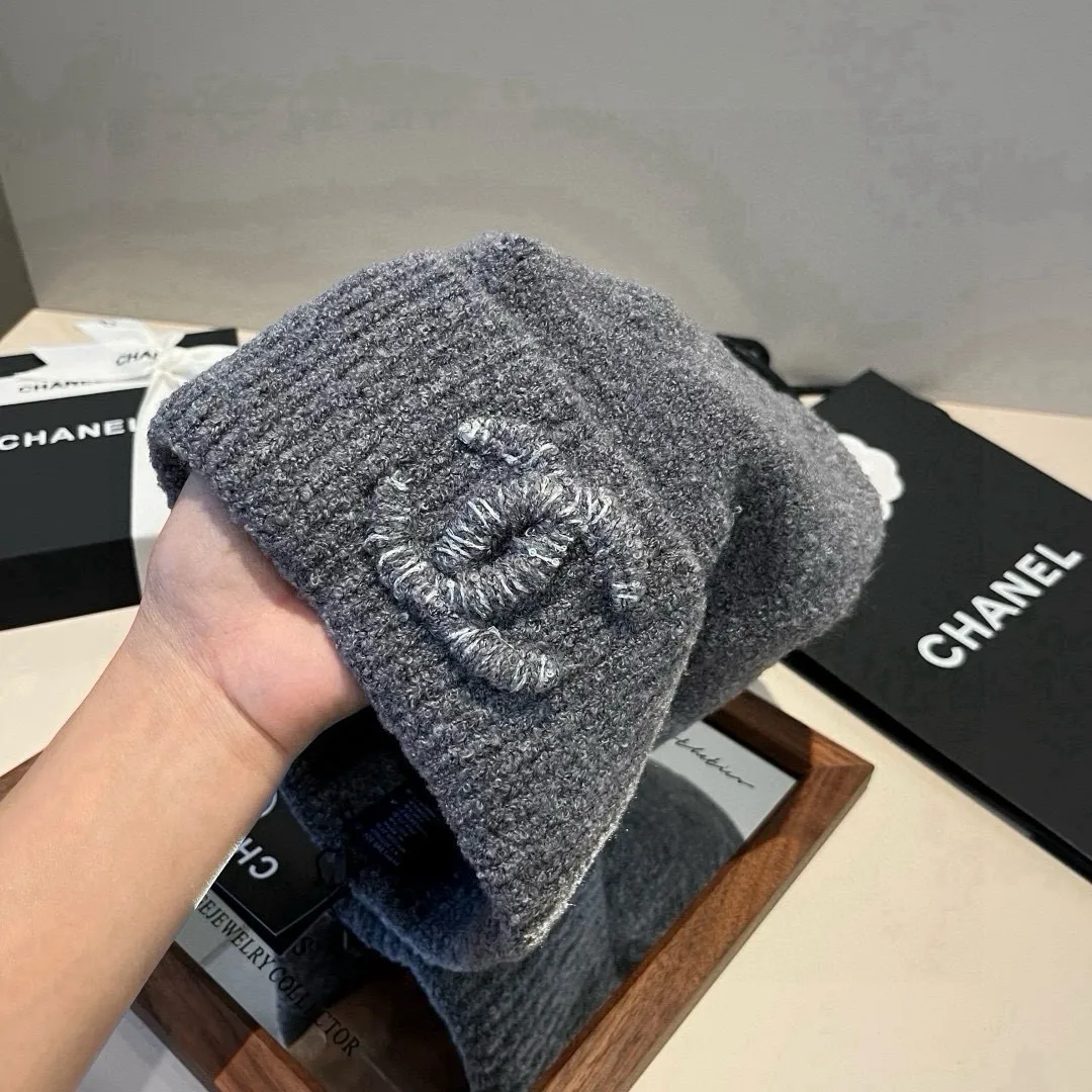 💰64¥ Chanel knitted beanie