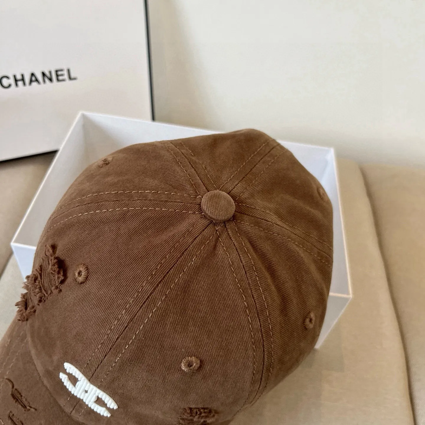 P60 CHANEL new baseball cap, Xiaoxiang classic and simple, fashionable and casual design, popular new product