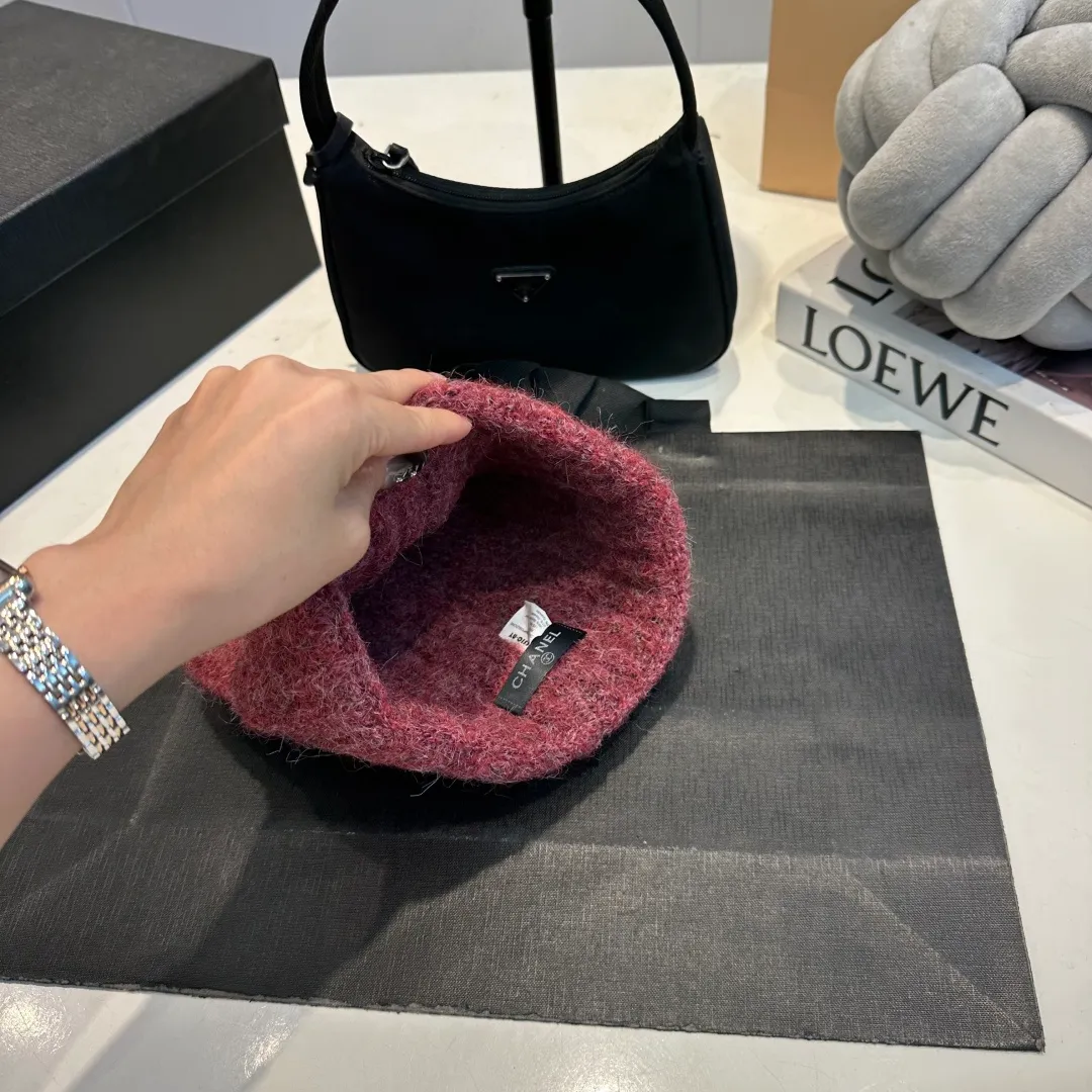 P50 Chanel knitted beanie