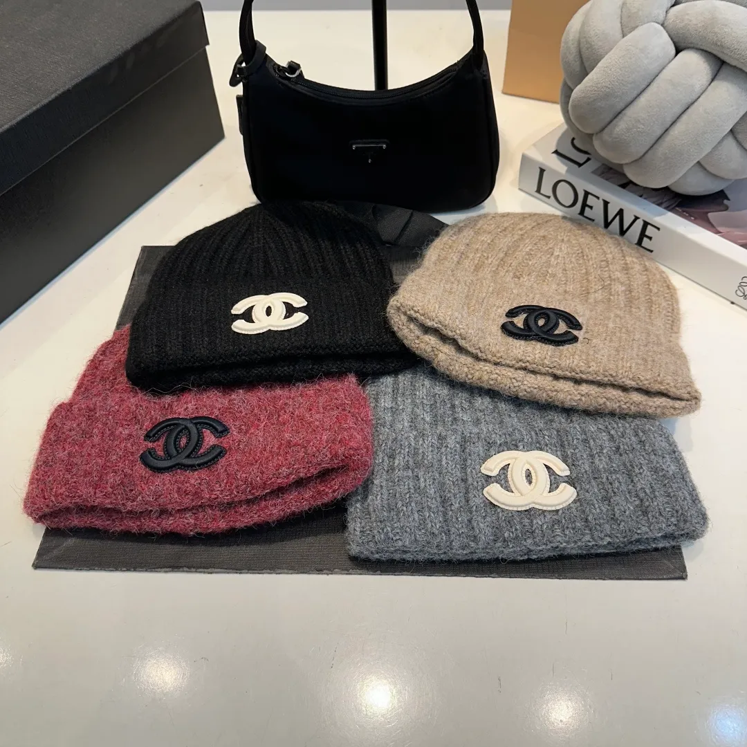 P50 Chanel knitted beanie