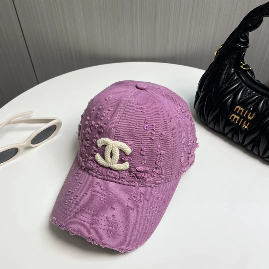 P76 CHANEL 25 new baseball cap, classic and simple logo, fashionable and casual design, popular new product