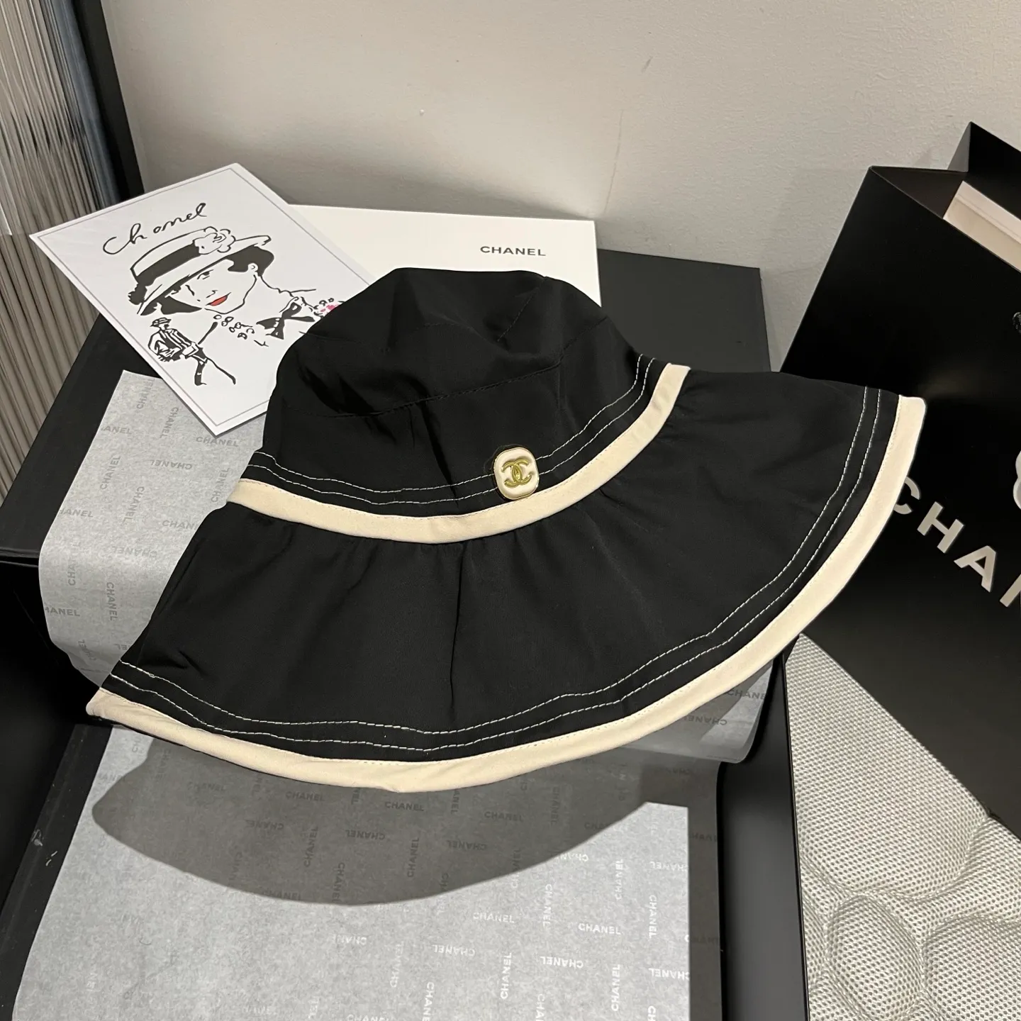 💰100¥ Chanel sunshade bucket hat, foldable, head circumference 57cm