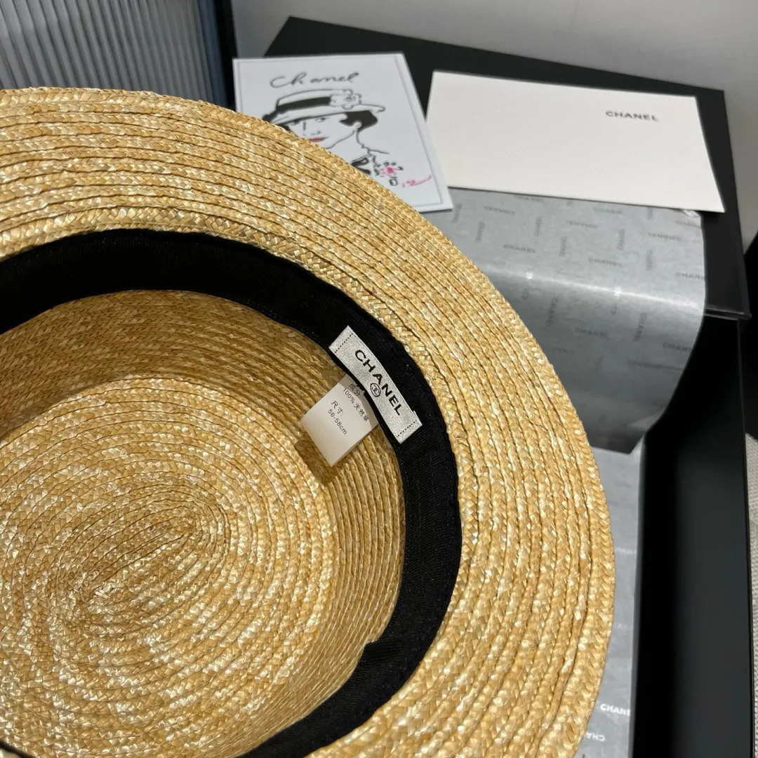 💰160¥ Chanel official flat top hat, made of straw, head circumference 57cm