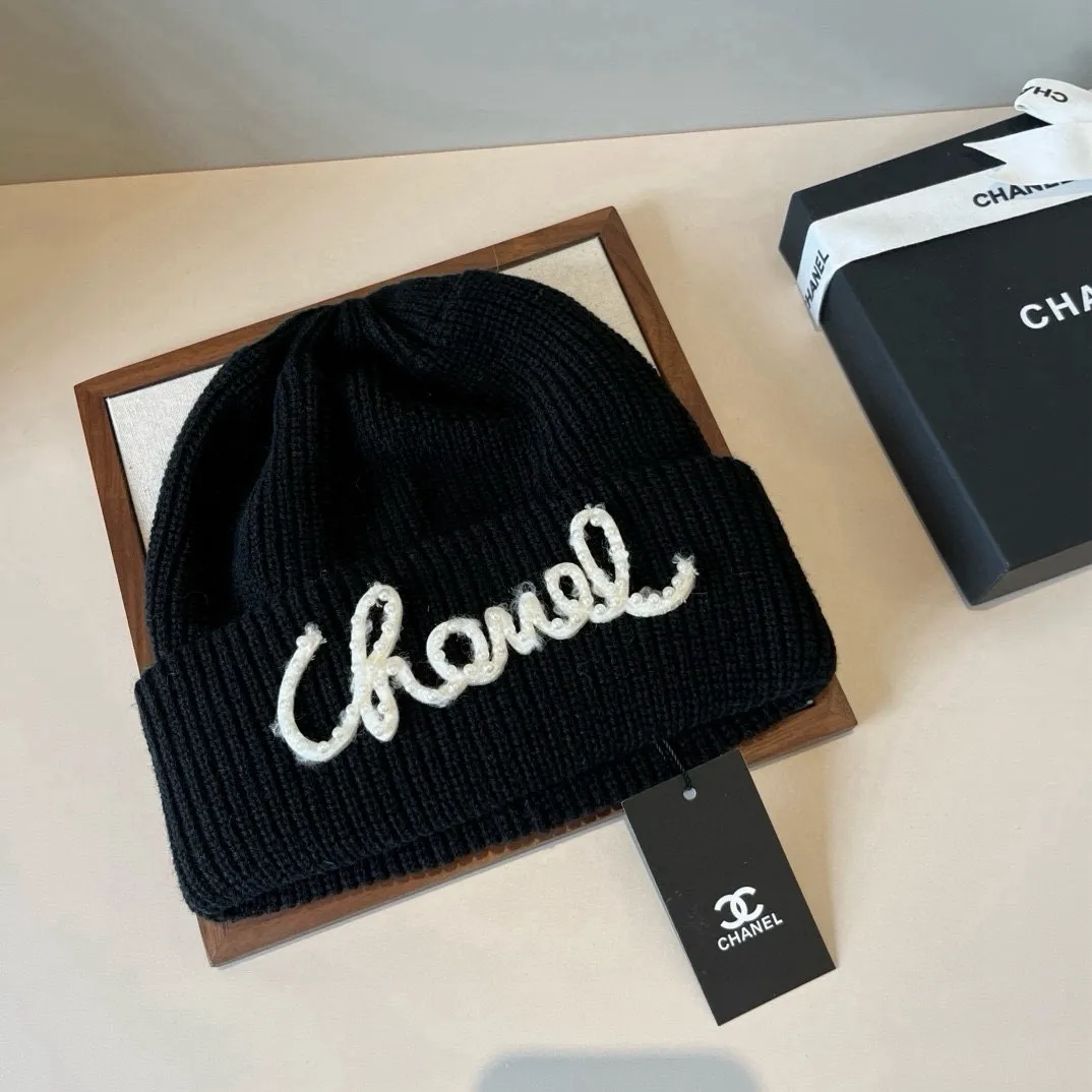 💰70¥ Chanel knitted beanie