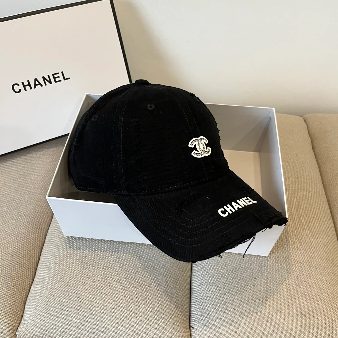P60💰Chanel CHANEL new baseball cap, Xiaoxiang classic and simple, fashionable and casual design, popular new product