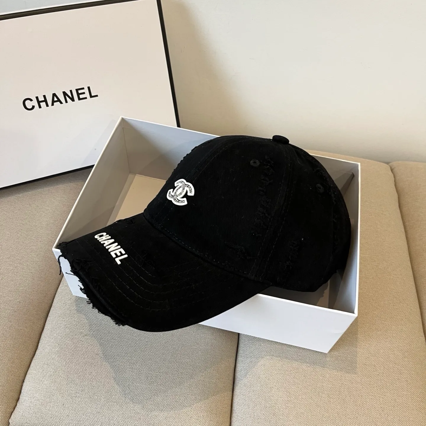 P60💰Chanel CHANEL new baseball cap, Xiaoxiang classic and simple, fashionable and casual design, popular new product