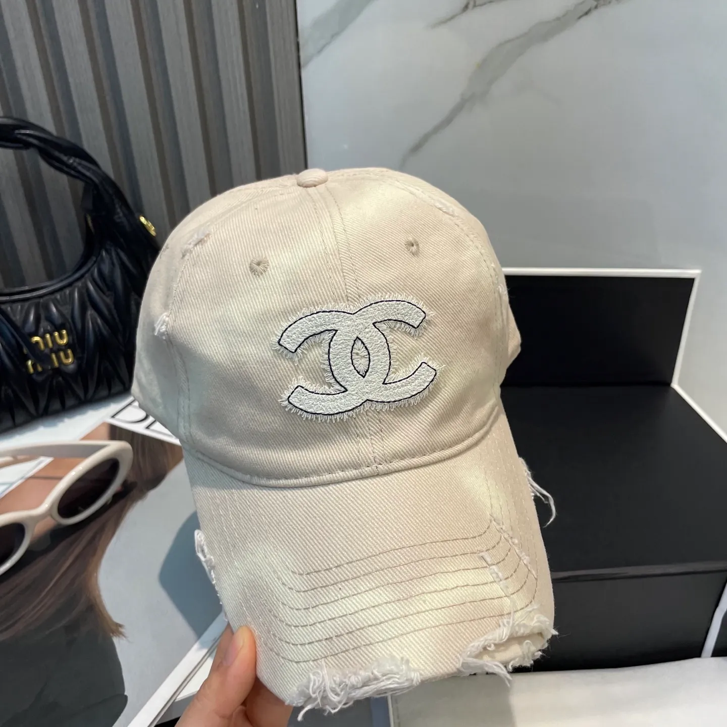 P70 CHANEL [Chanel] New simple logo baseball cap, new model shipped, big brand style is super easy to match, hurry up and get it!