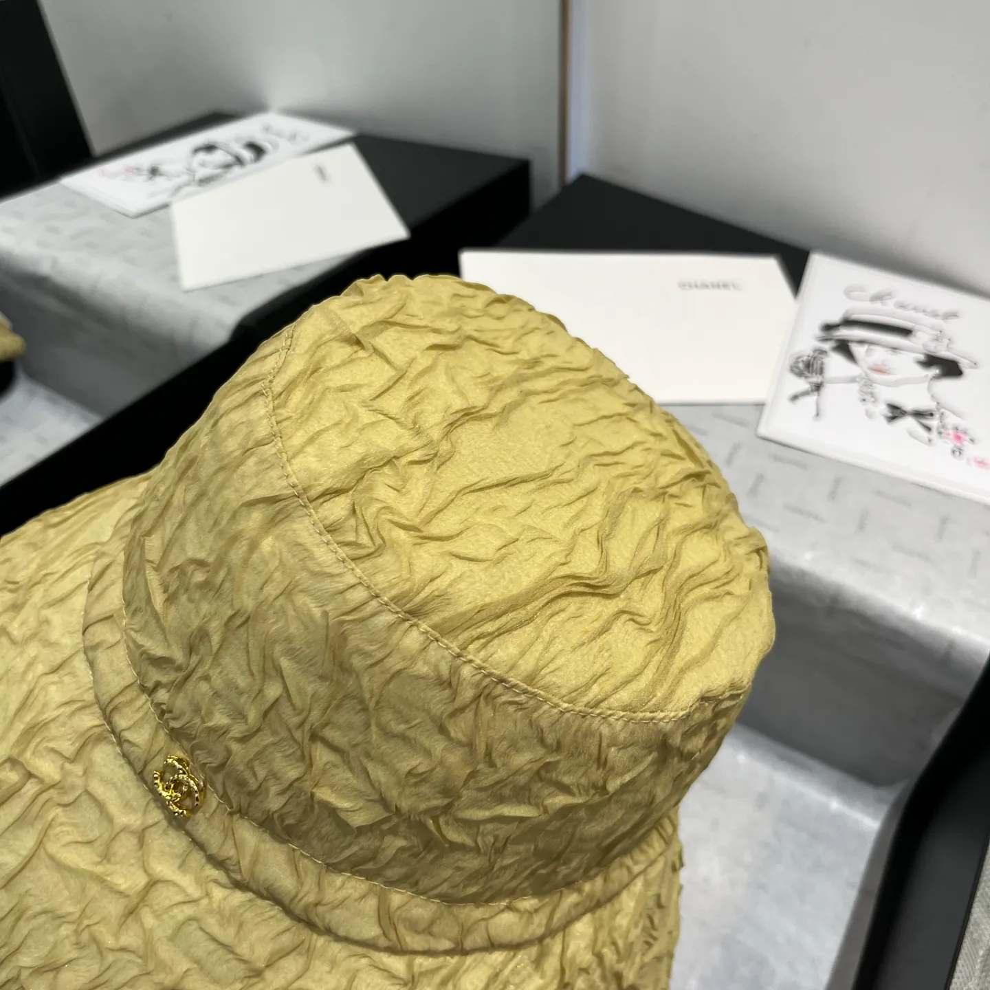 💰120¥ Chanel bucket hat, high-end hand-grip bucket hat, head circumference 57cm, lady style
