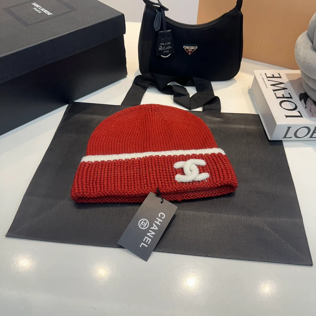 P70 official website quality Chanel 23K autumn and winter wool hat recommended by Internet celebrity fashion bloggers, a popular style in Xiaohongshu, a knitted hat with a super soft and comfortable feel, and excellent elasticity
