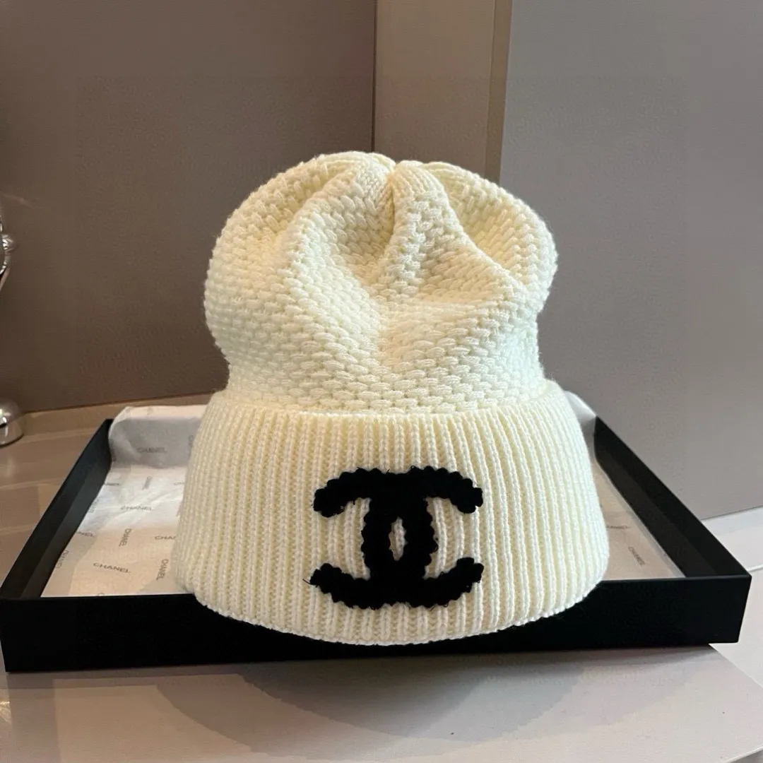 💰190¥ Chanel scarf hat set
