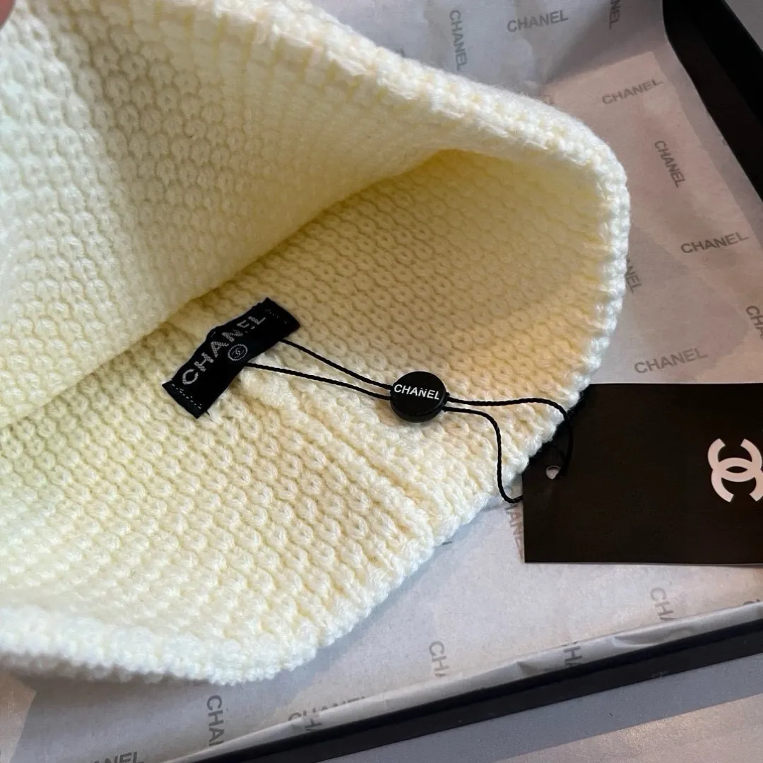 💰190¥ Chanel scarf hat set