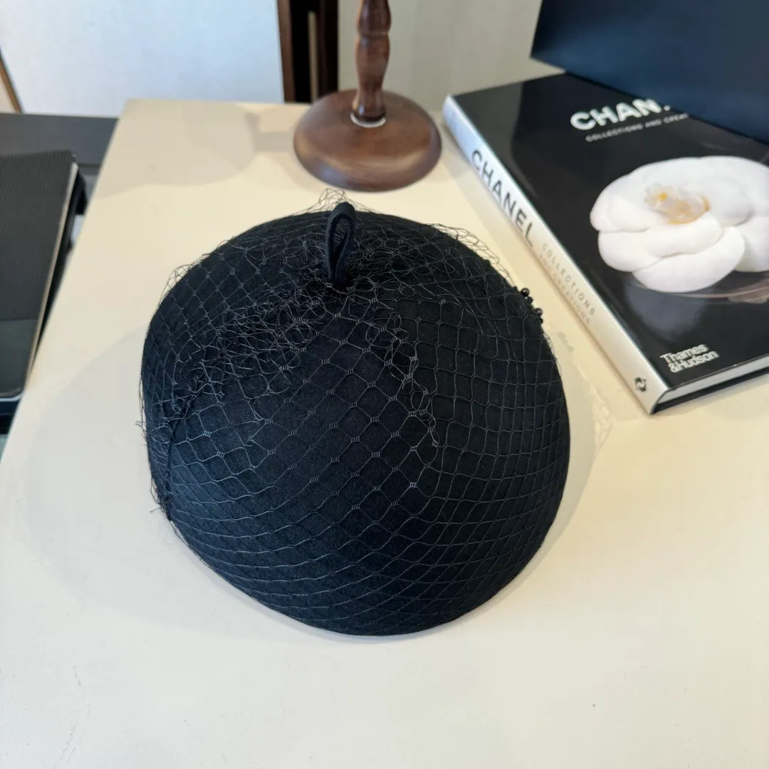💰180¥ Chanel beret, customized with small fragrance style high-end fabrics, head circumference 57cm