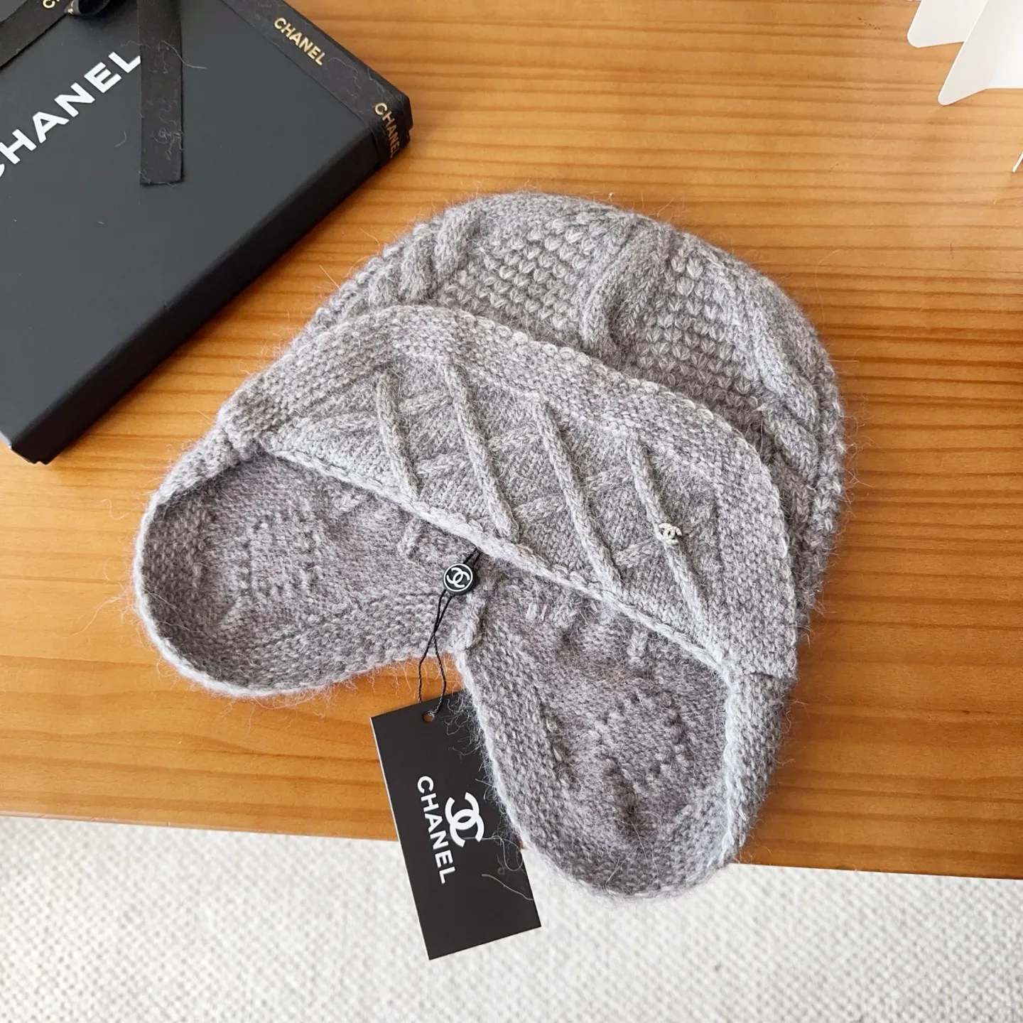 💰70 Chanel official website releases CHANEL small and popular knitted hat! Xiaohongshu’s new product is released, it’s so 🉑️, high-elastic fabric, classic colors, same style for men and women.