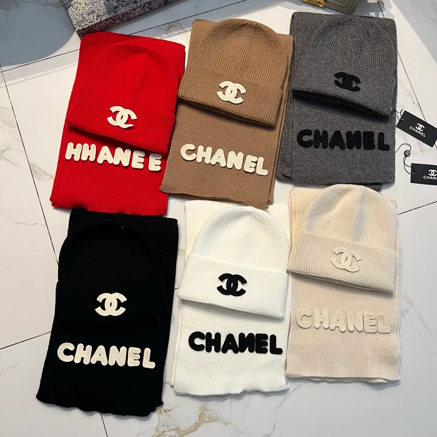 Chanel cashmere knitted hat + scarf
