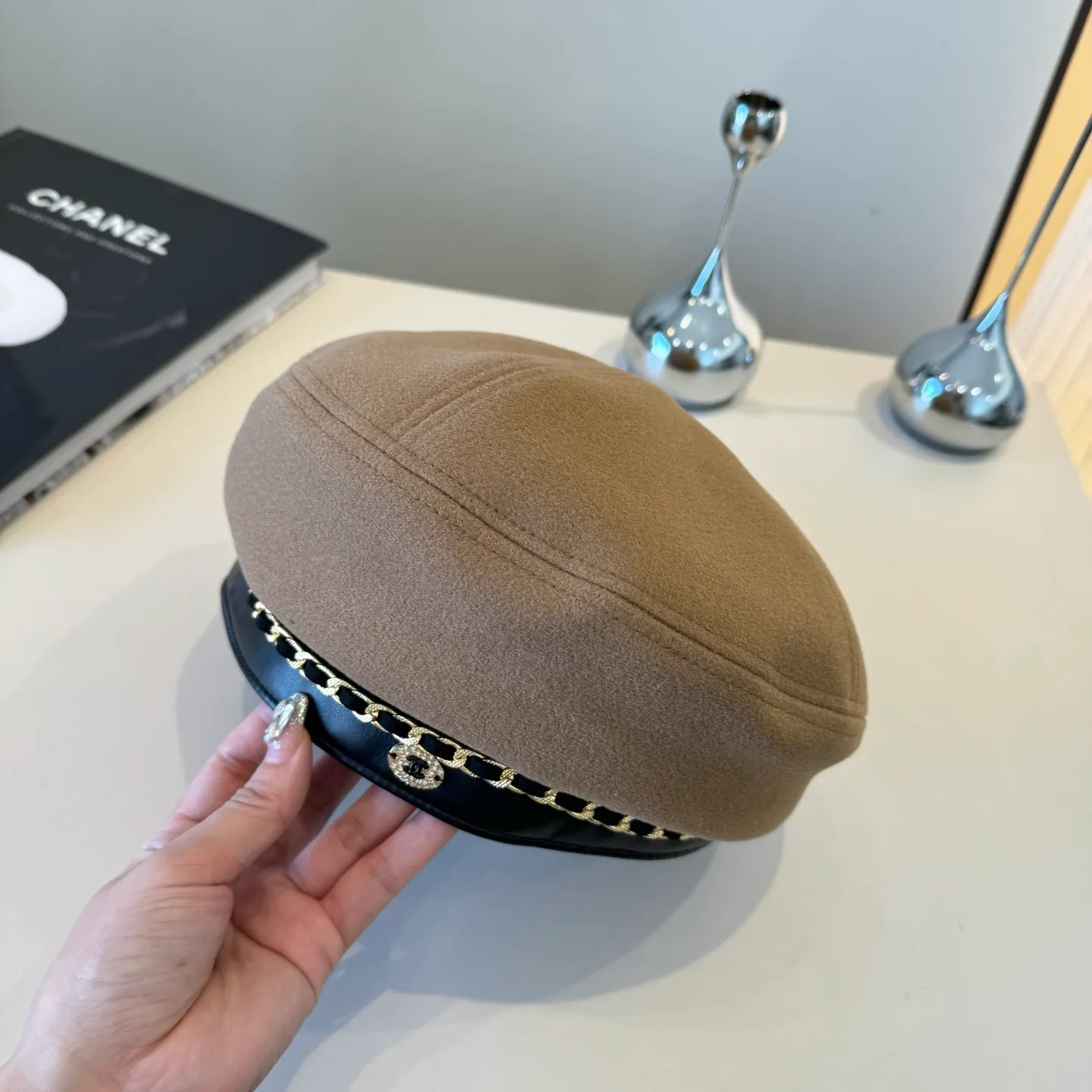 💰100¥ Chanel wool beret, small fragrant chain beret, head circumference 57cm