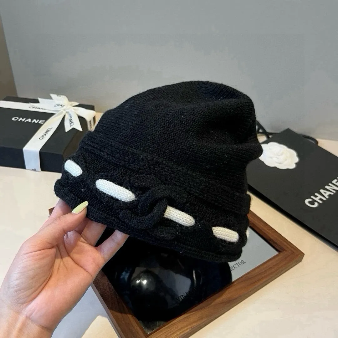 💰70¥ Chanel knitted beanie