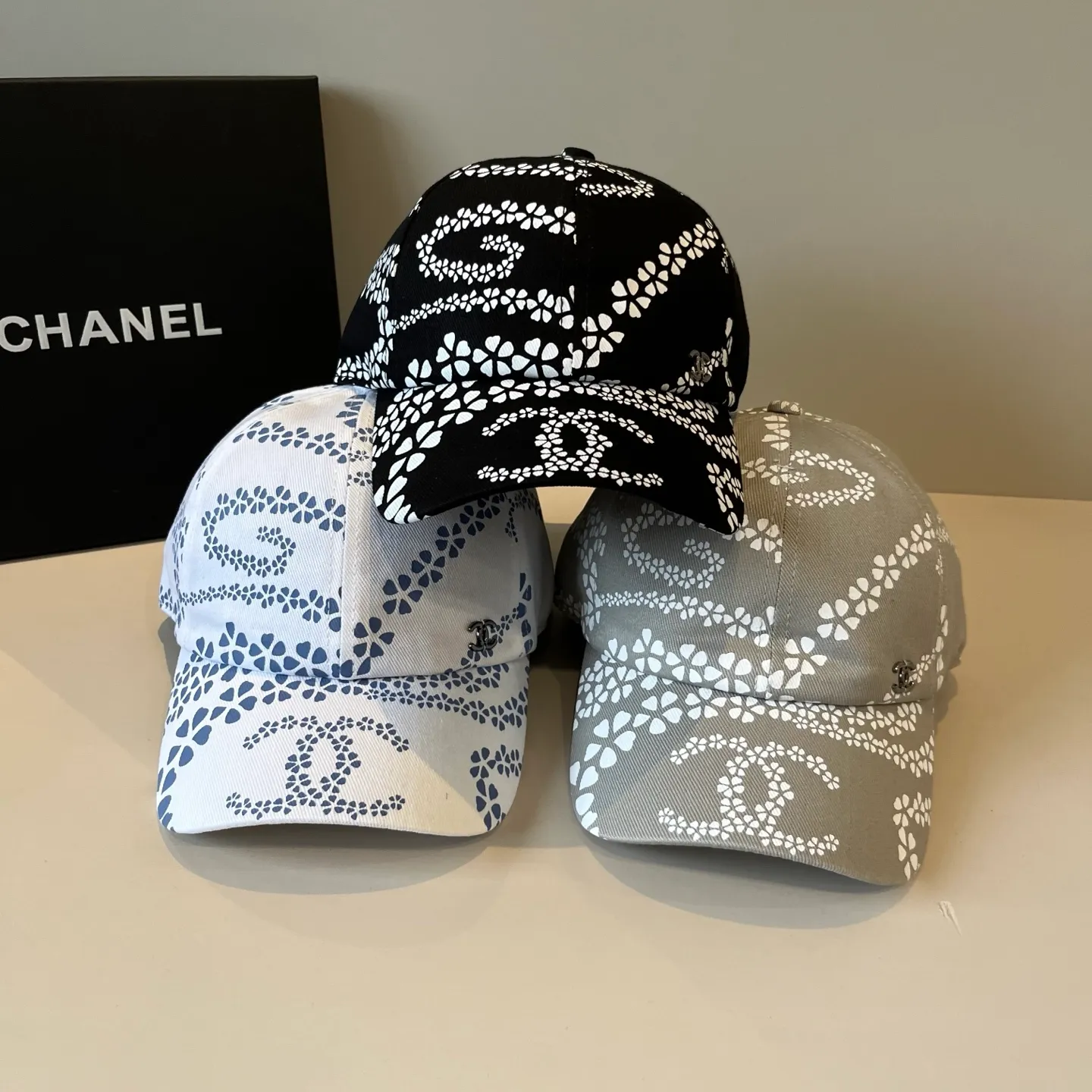 P56💰Chanel CHANEL new baseball cap, Xiaoxiang classic and simple, fashionable and casual design, popular new product