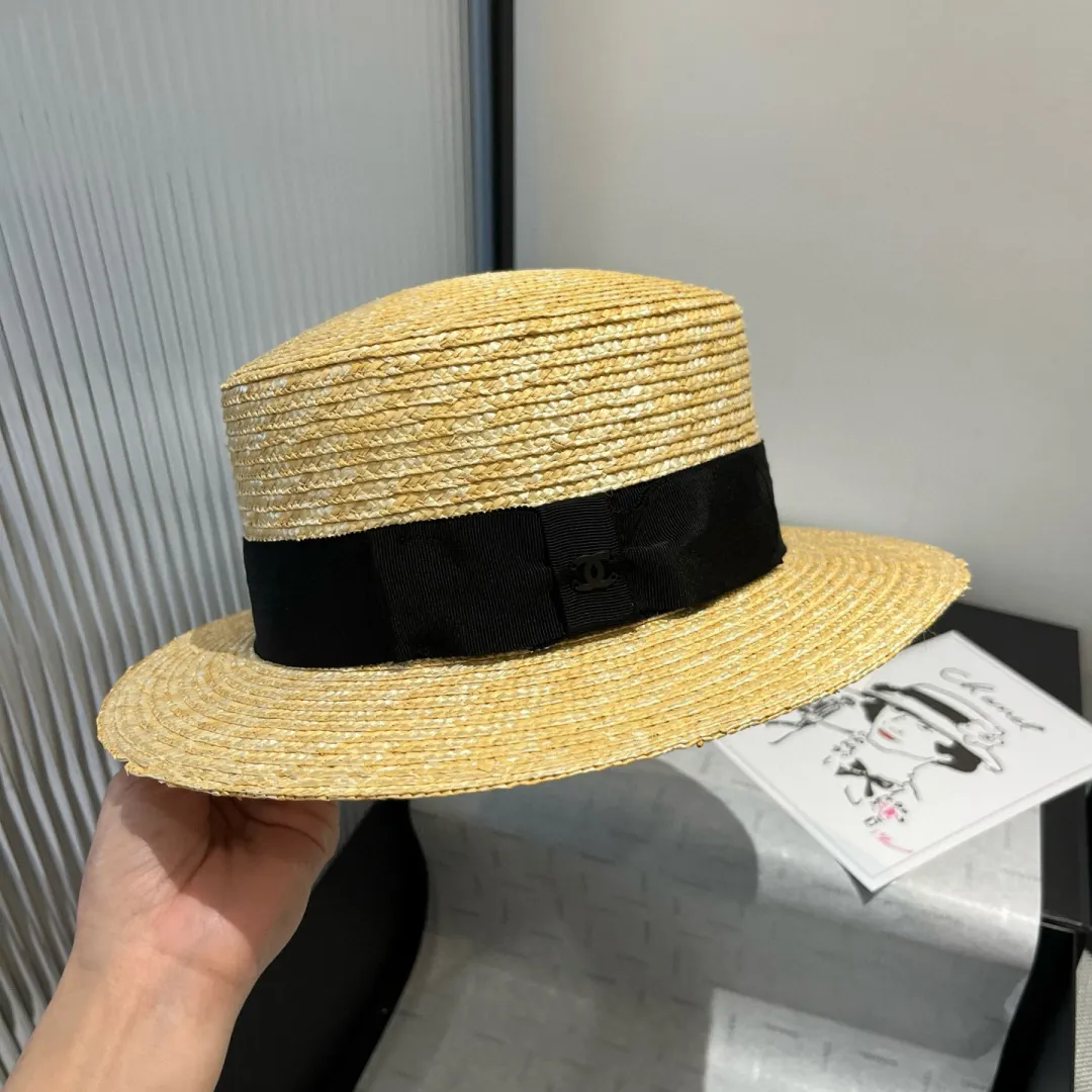 💰160¥ Chanel official flat top hat, made of straw, head circumference 57cm