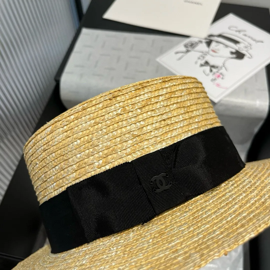 💰160¥ Chanel official flat top hat, made of straw, head circumference 57cm