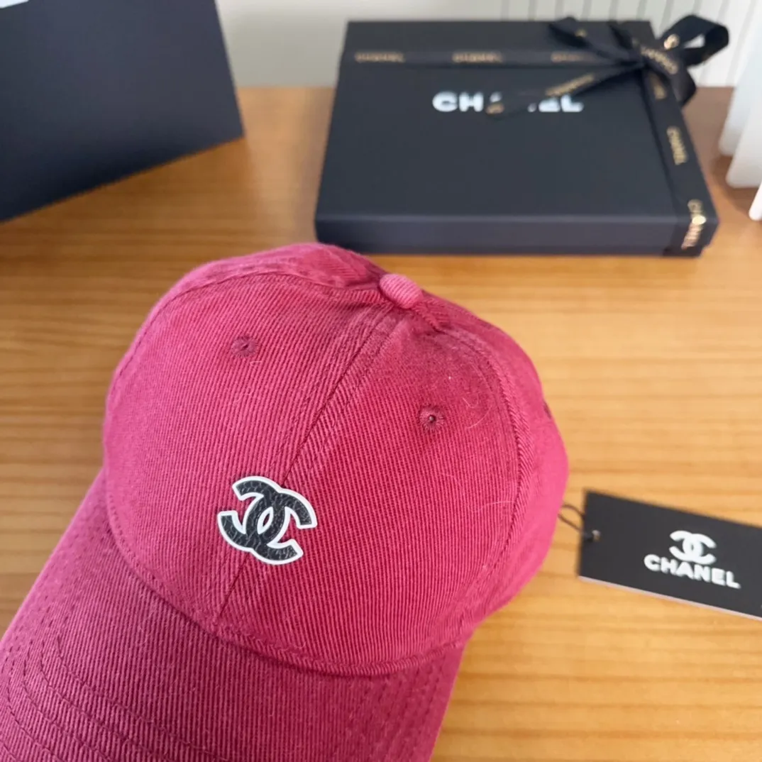 💰60 Chanel CHANEL new hard-top baseball cap, Xiaoxiang logo is classic and simple, fashionable and casual design, popular new product