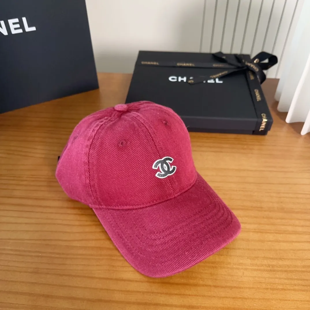 💰60 Chanel CHANEL new hard-top baseball cap, Xiaoxiang logo is classic and simple, fashionable and casual design, popular new product