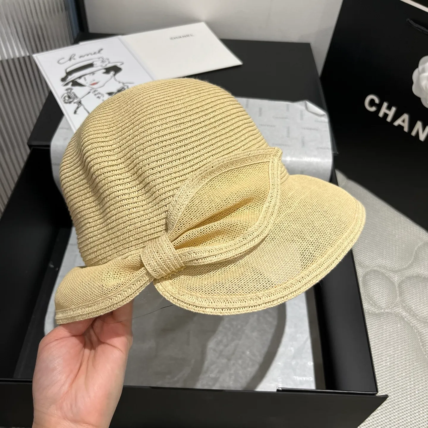 💰140¥ Chanel straw hat, advanced customization, head circumference 57cm.