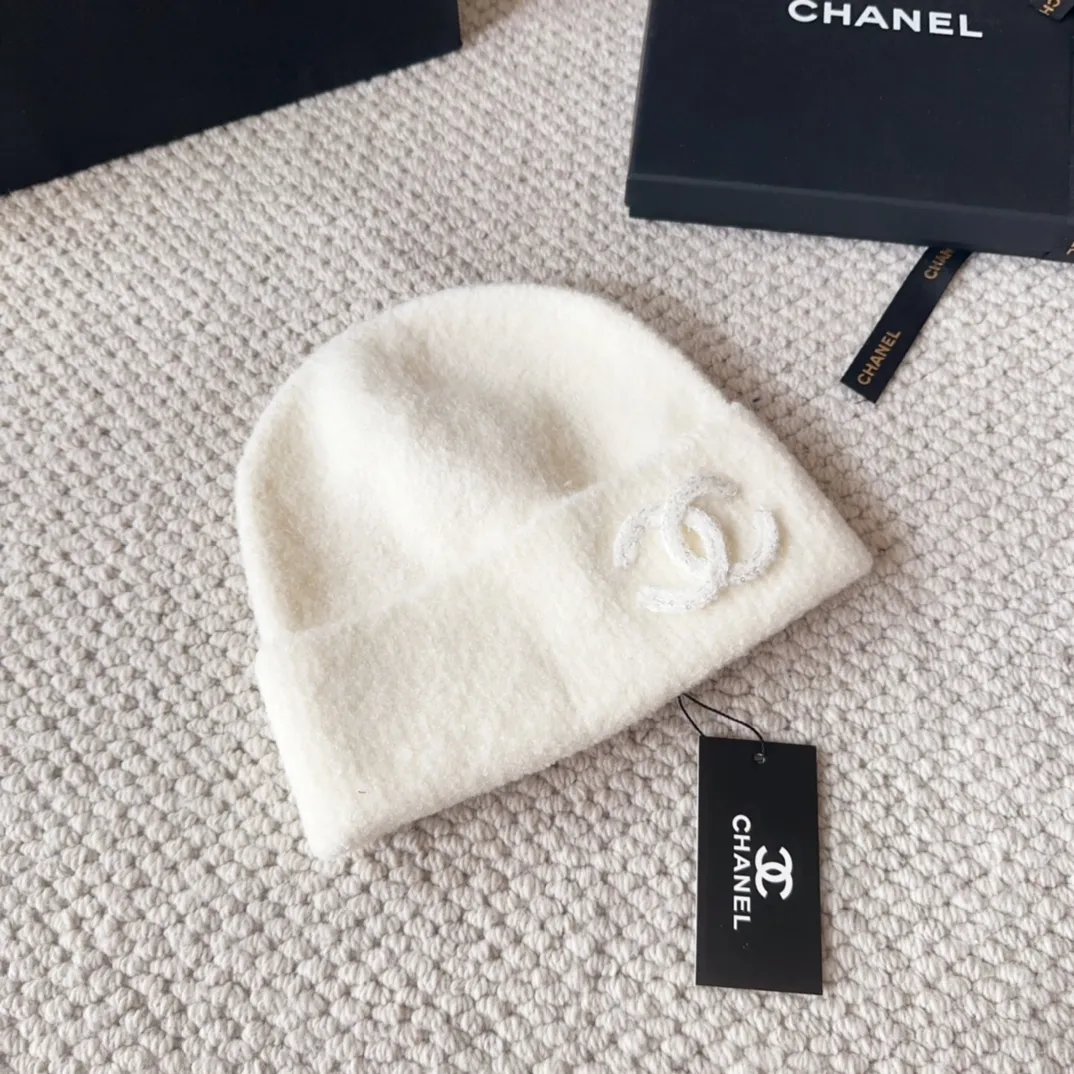 💰70 Chanel official website releases CHANEL small and popular knitted hat! Xiaohongshu’s new product is released, it’s so 🉑️, high-elastic fabric, classic colors, same style for men and women.