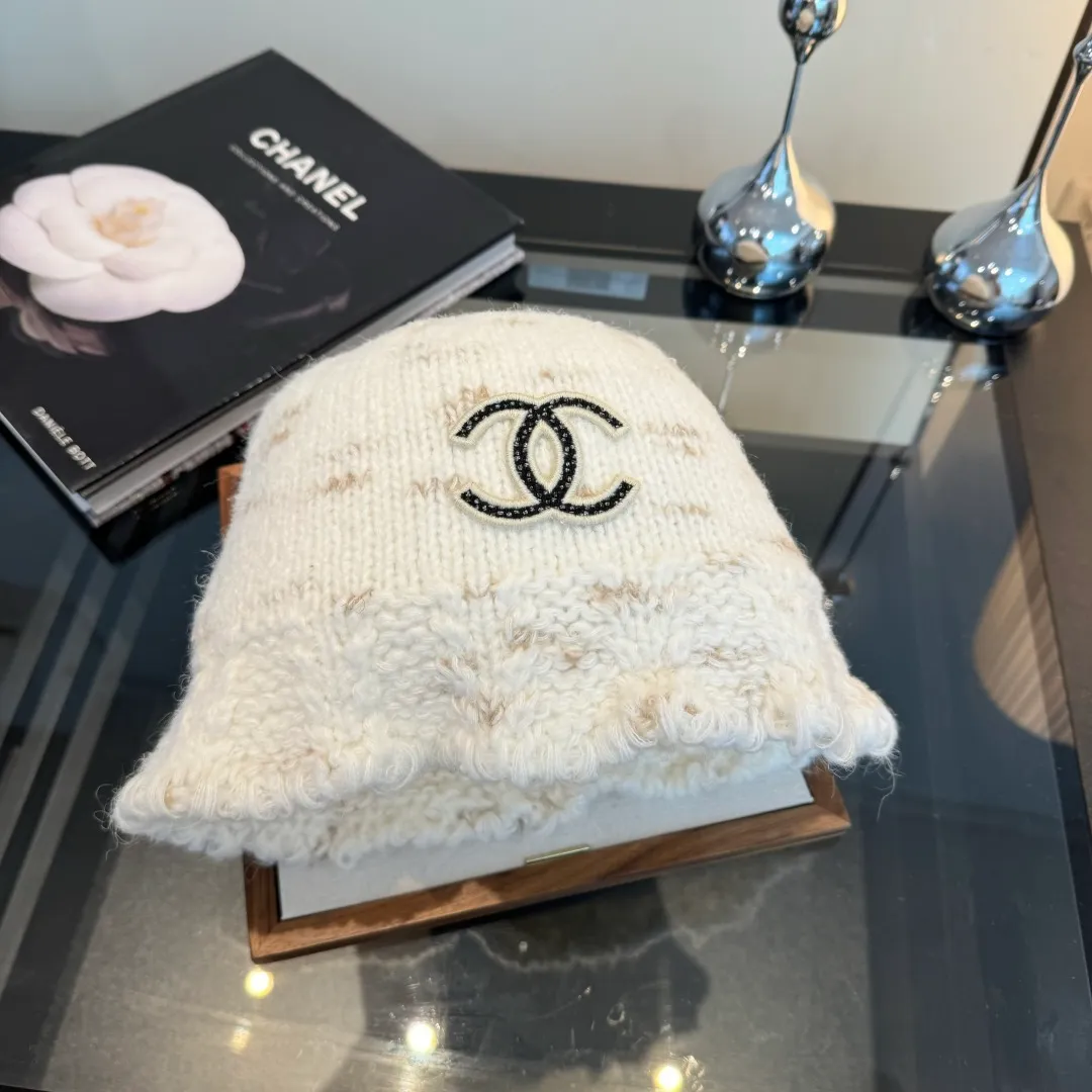💰100¥ Chanel new knitted bucket hat