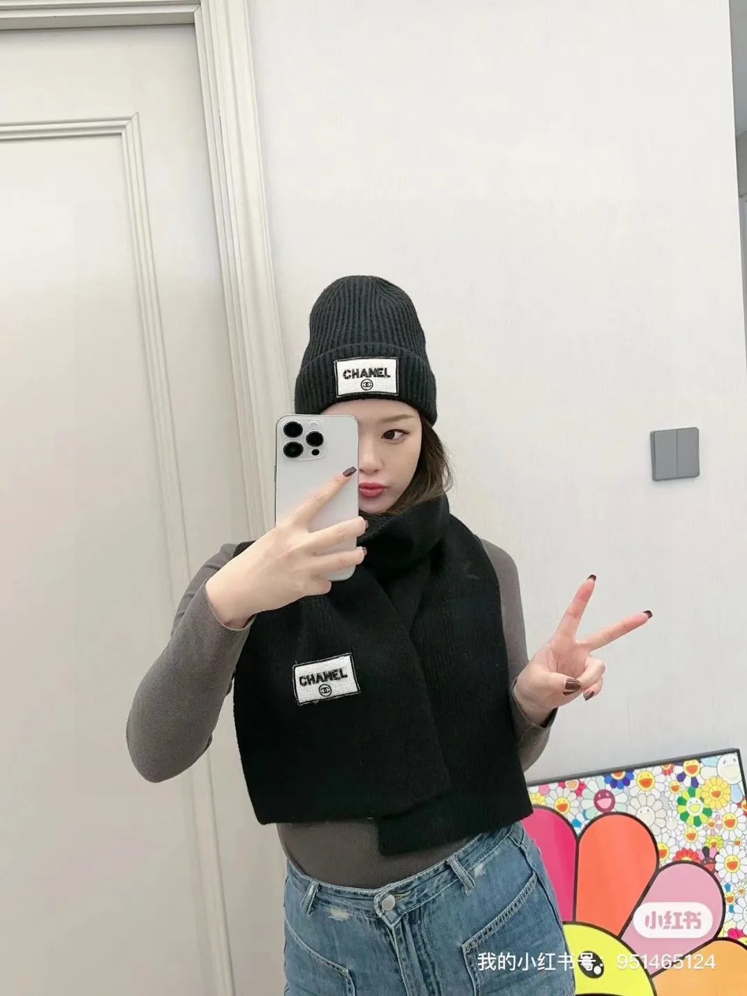 P170 CHANEL Xiaohongshu popular style, official website new classic suit hat! Hat ➕Scarf! It feels great in hand! It’s warm and super comfortable. This winter, all you need is a hat set like this. It’s warm and fashionable! Welcome to choose!!