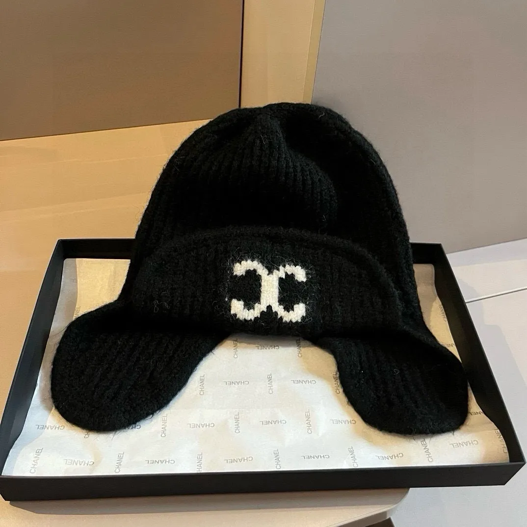 💰90¥ Chanel Chanel knitted ear hat